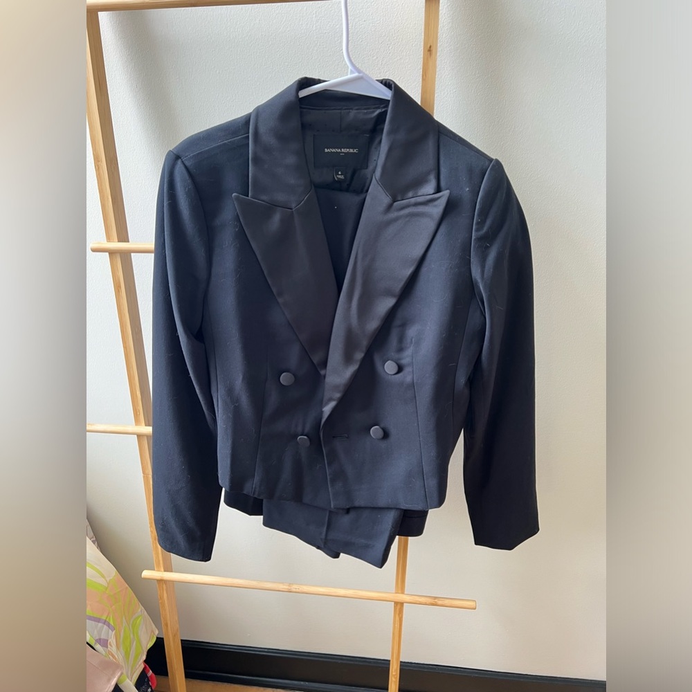 Banana republic tuxedo pants and jacket set size 6